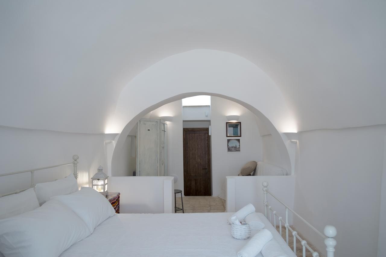 Fikus - The Apulian B&B Ceglie Messapica Exteriör bild