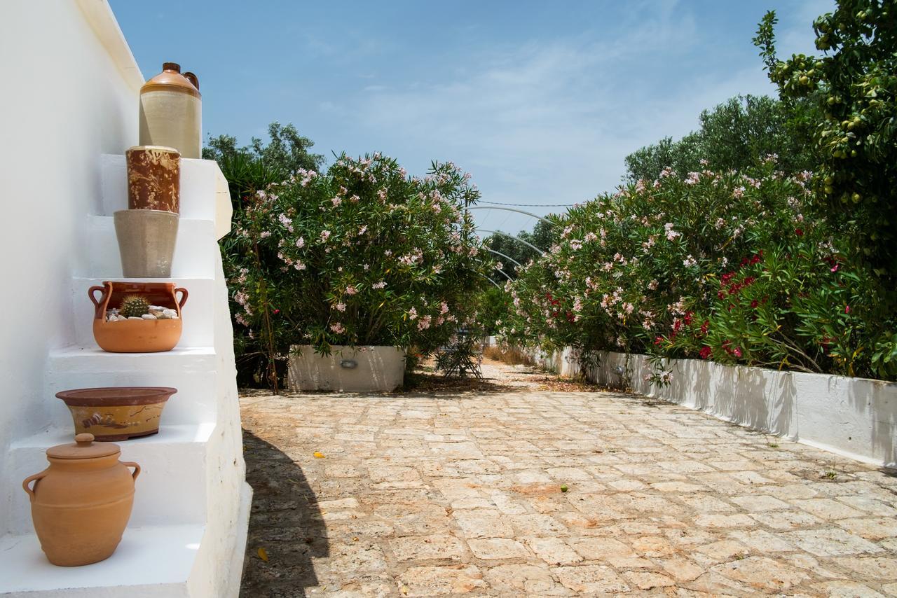 Fikus - The Apulian B&B Ceglie Messapica Exteriör bild